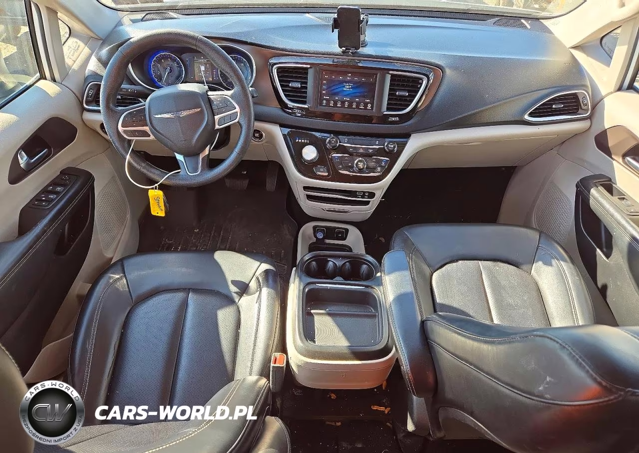2020 Chrysler Voyager Lxi VIN:2C4RC1DG4LR216620 - 8