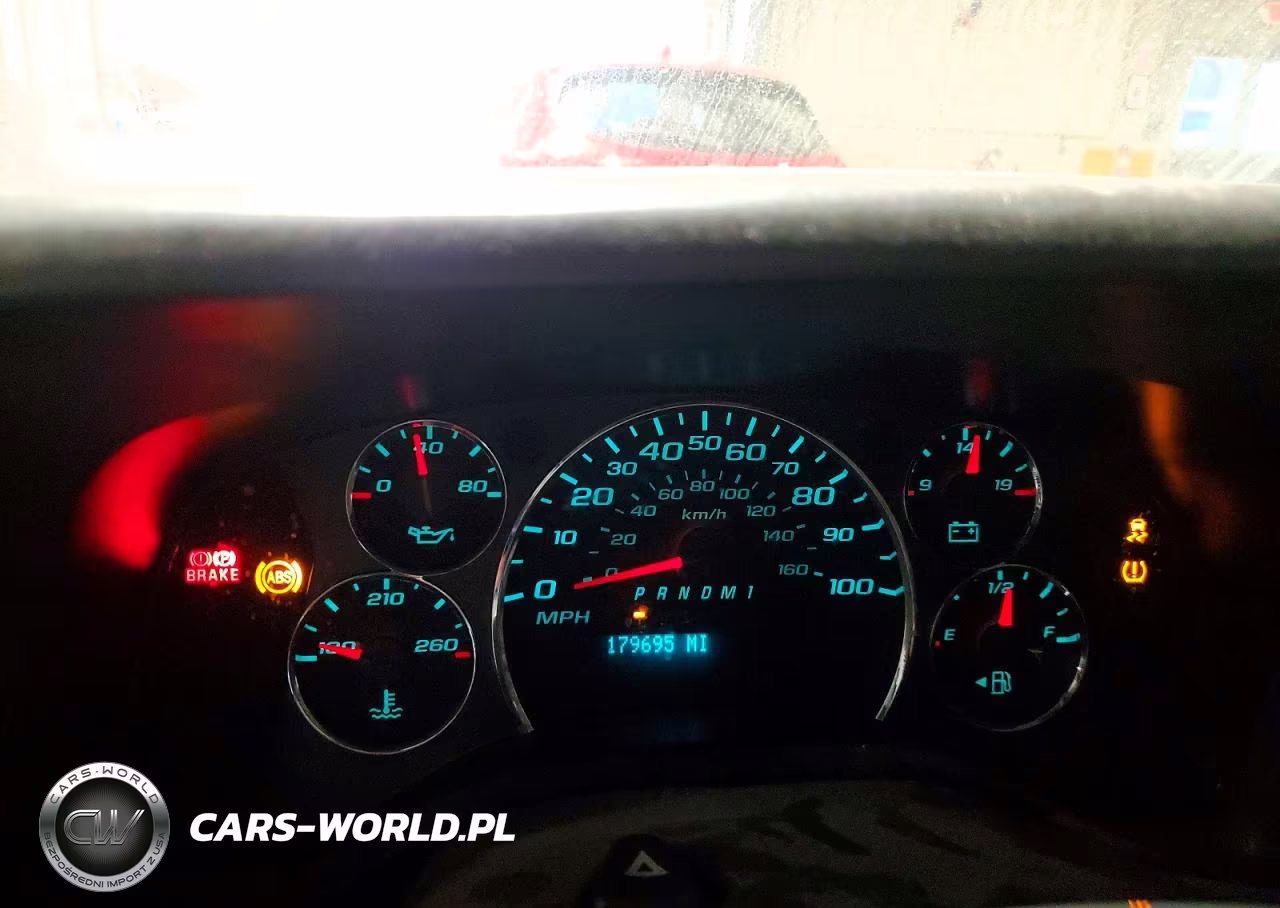 2012 Chevrolet Express G2500 VIN:1GCWGFCAXC1165694 - 9