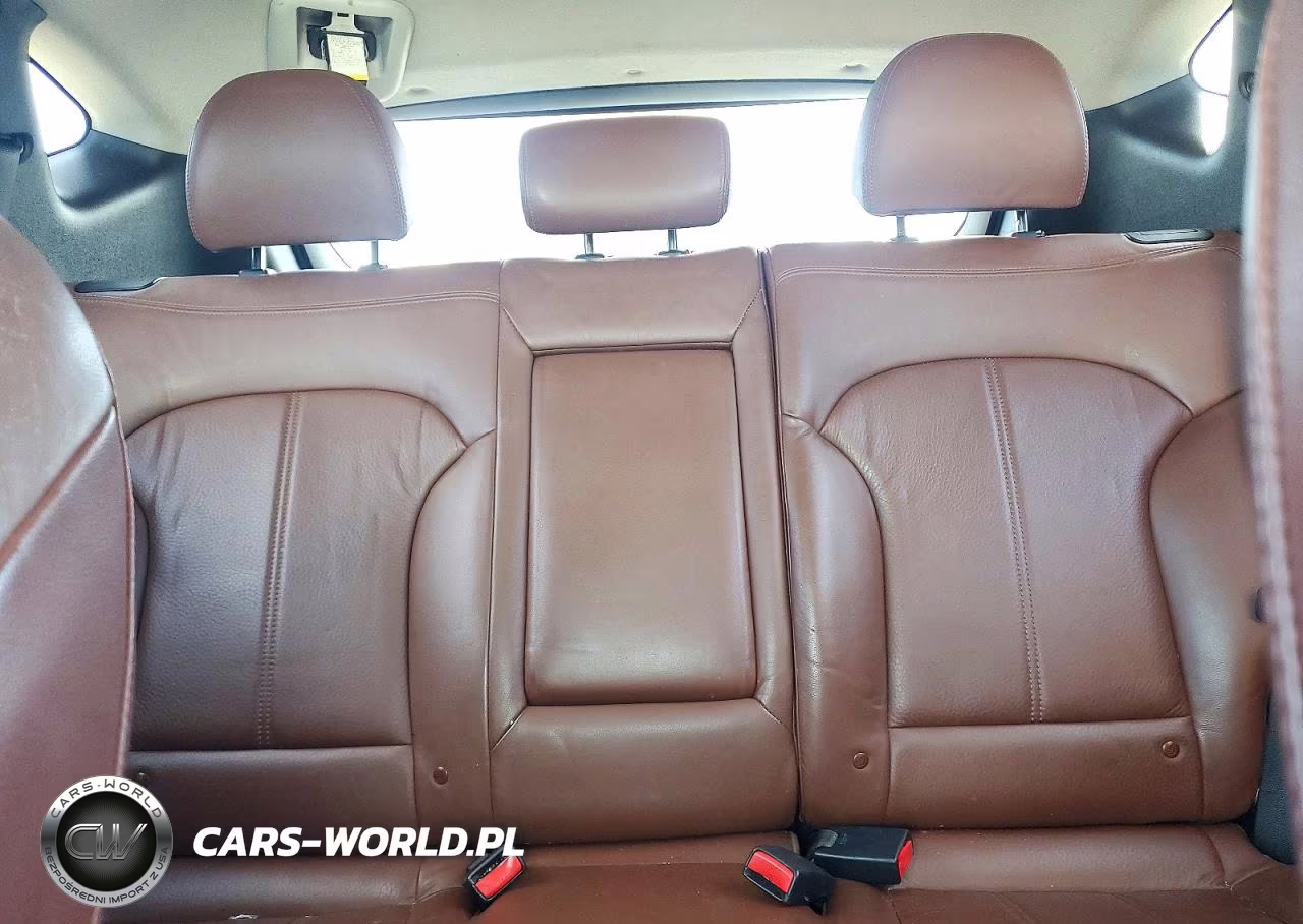 2010 Hyundai Tucson Limited VIN:KM8JU3AC7AU021260 - 10