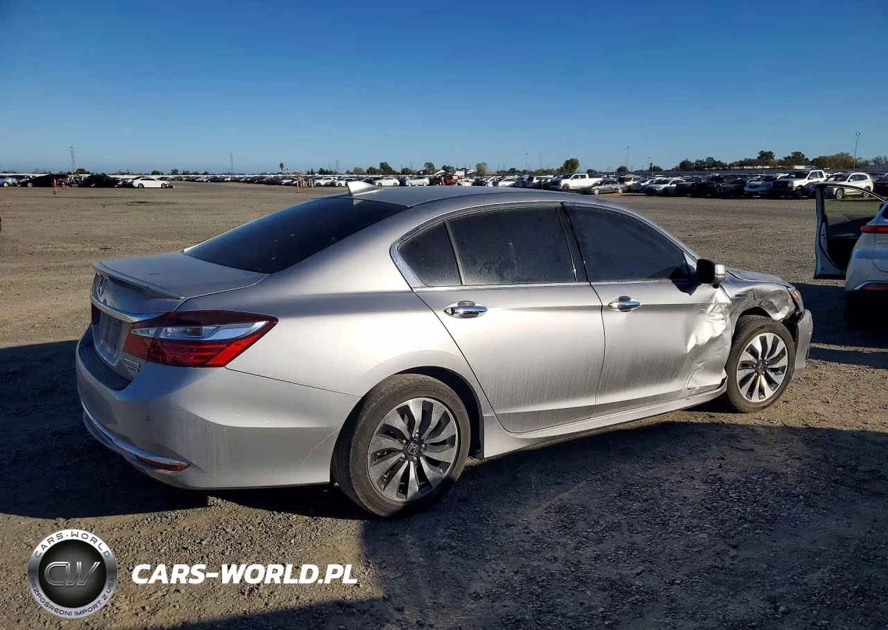 2017 Honda Accord Touring Hybrid VIN:JHMCR6F70HC020252 - 3