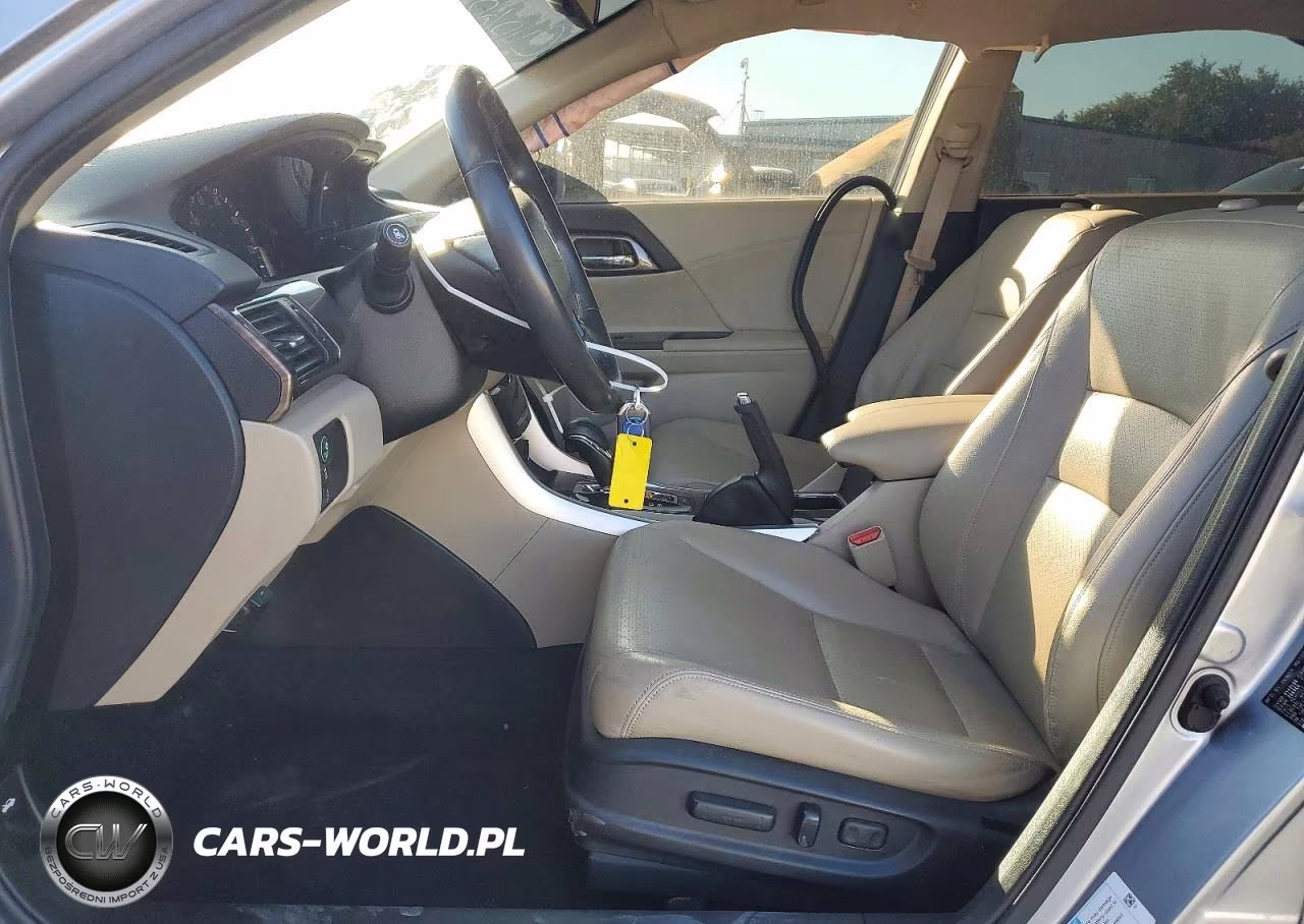 2017 Honda Accord Touring Hybrid VIN:JHMCR6F70HC020252 - 7
