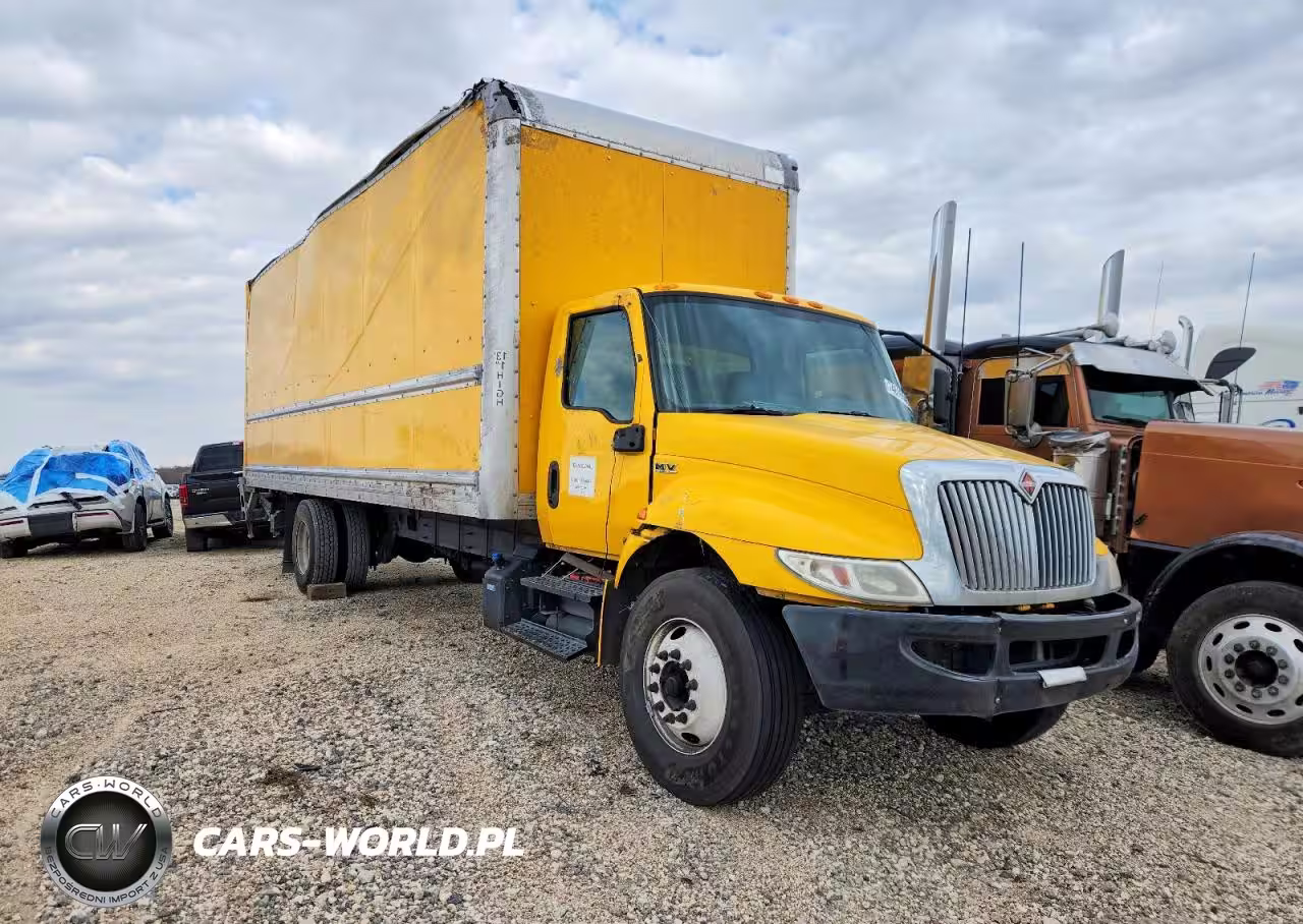 2020 International Mv607 Box Truck