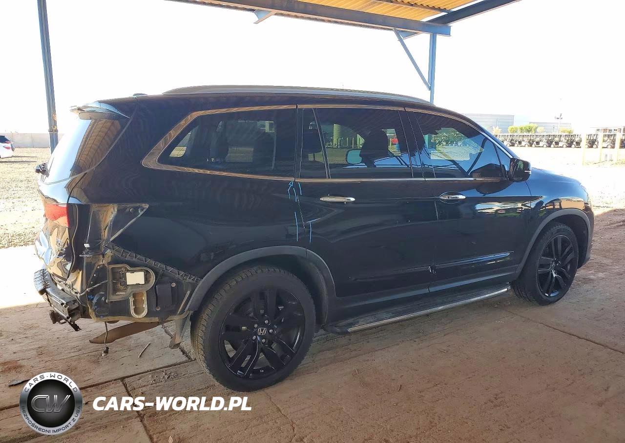 2018 Honda Pilot Elite VIN:5FNYF6H09JB004494 - 3