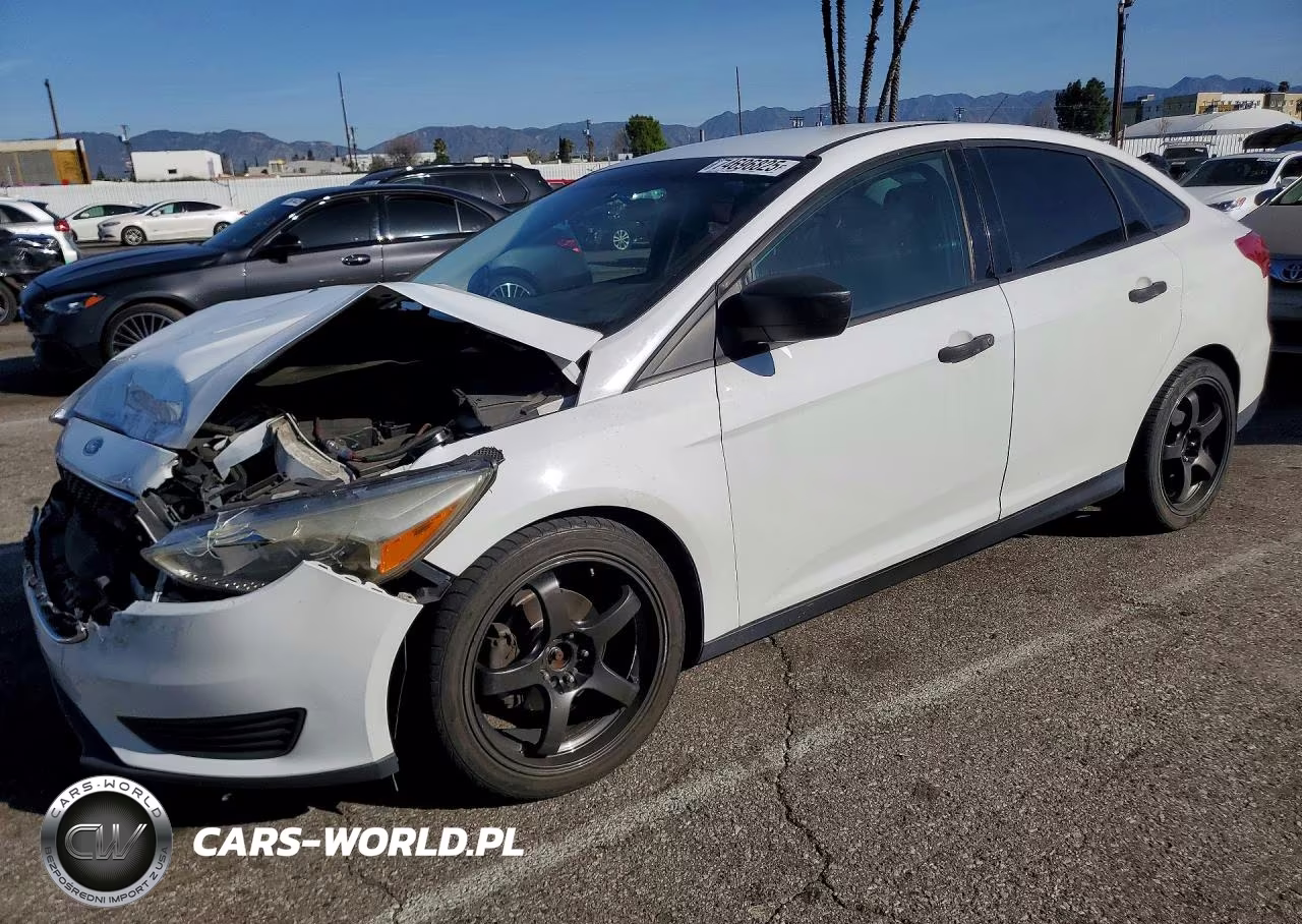 2017 Ford Focus S – zdjęcie 1 z 12