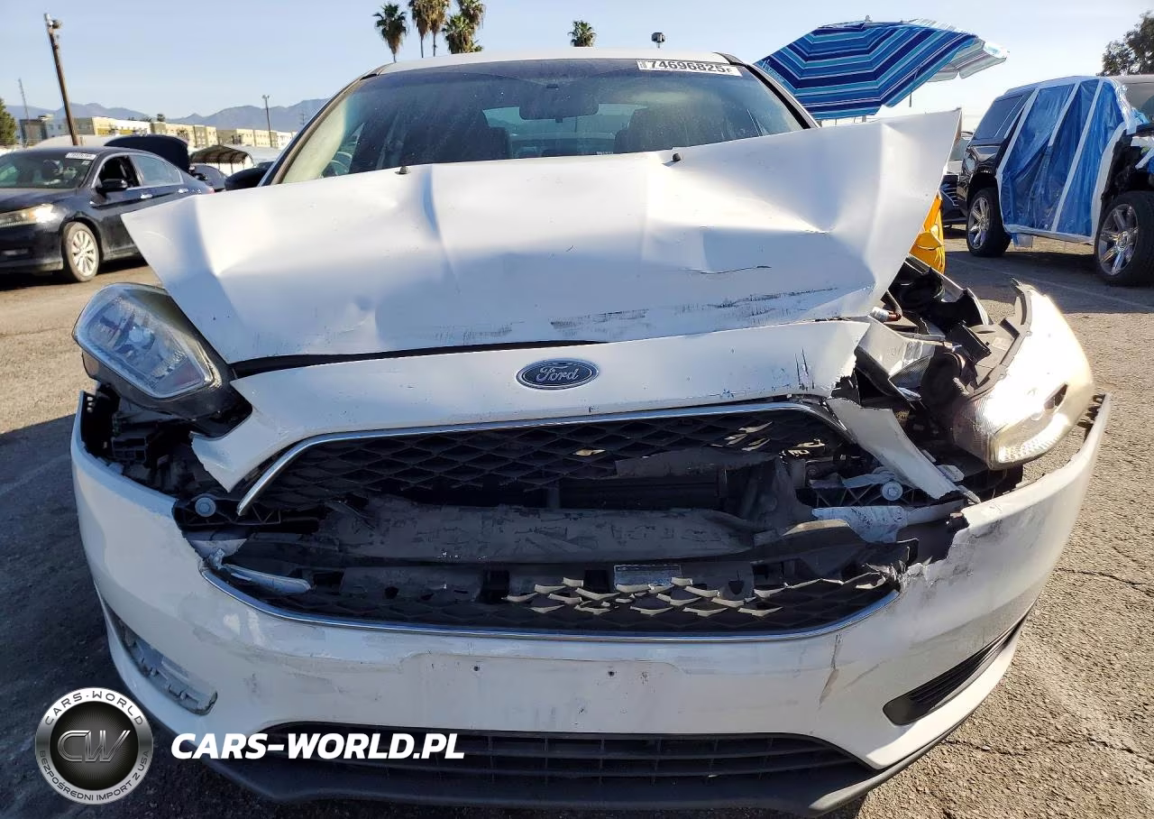 2017 Ford Focus S VIN:1FADP3E22HL348181 - 5