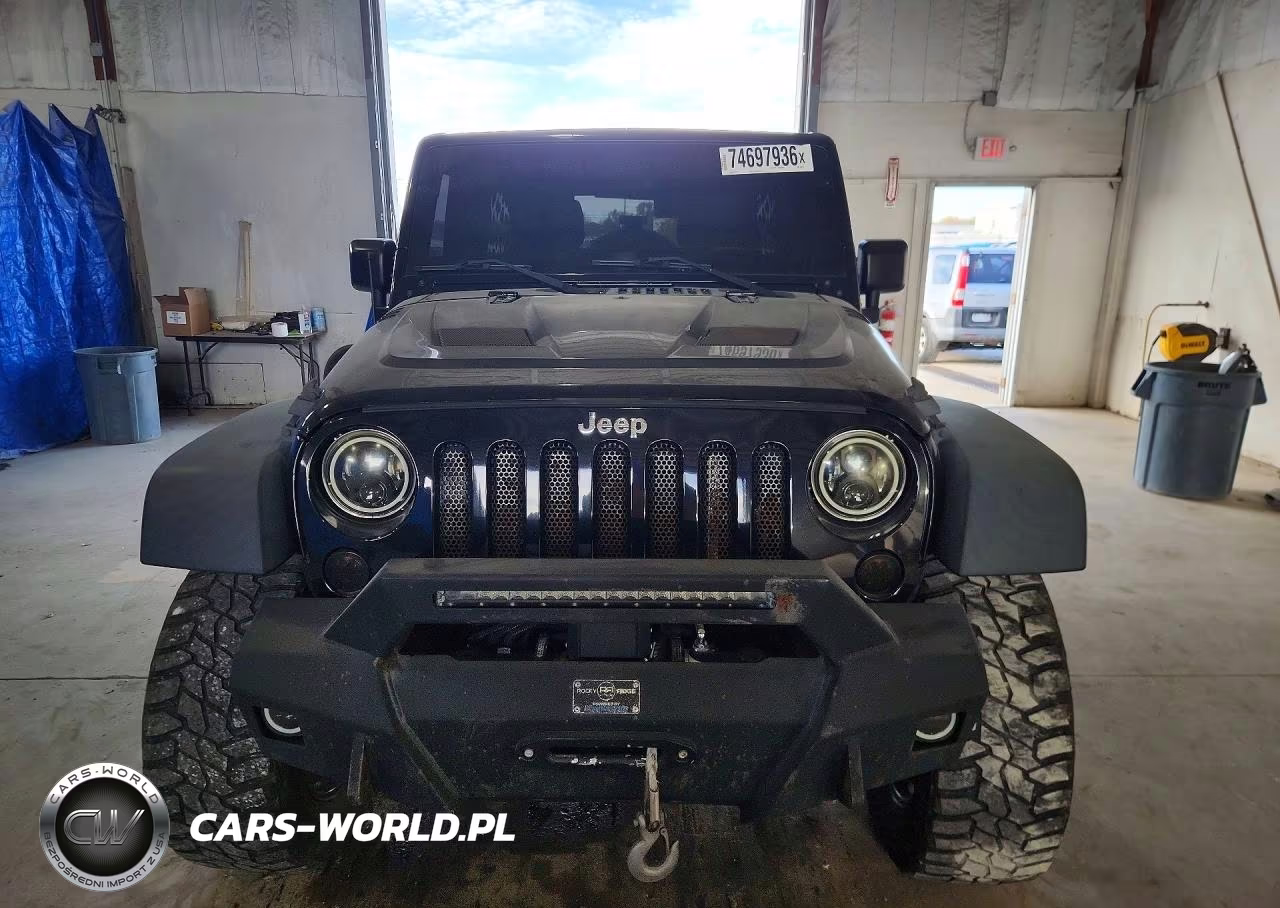 2017 Jeep Wrangler Unlimited Sport VIN:1C4BJWDG0HL562779 - 5