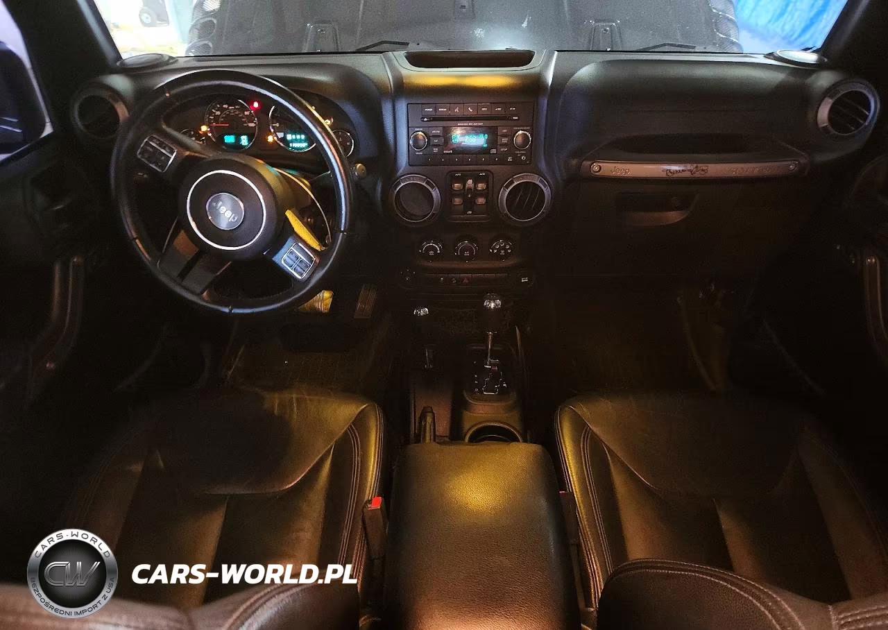 2017 Jeep Wrangler Unlimited Sport VIN:1C4BJWDG0HL562779 - 8