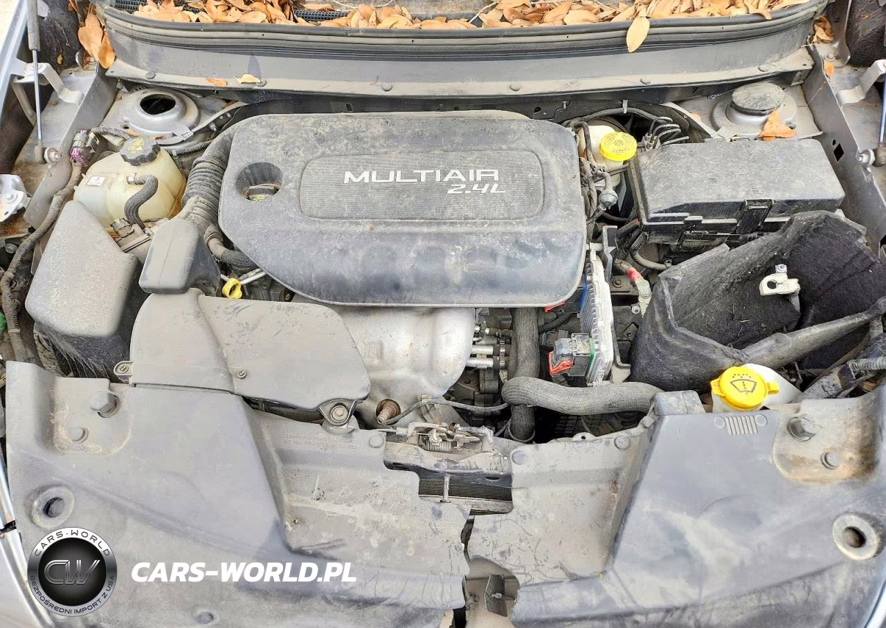 2018 Jeep Cherokee Latitude Plus VIN:1C4PJLLB3JD533769 - 12