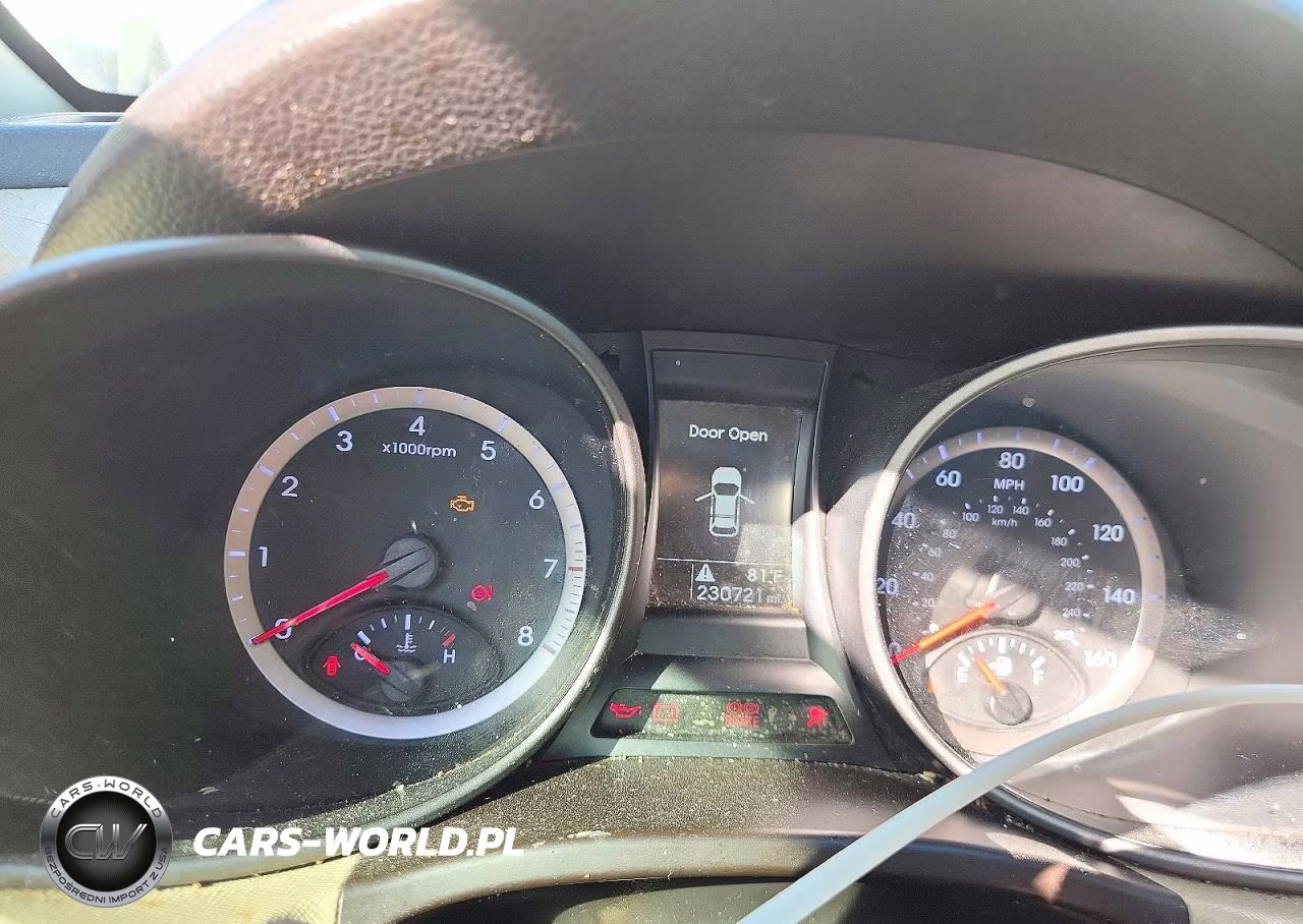 2013 Hyundai Santa Fe Sport 2.4L VIN:5XYZU3LBXDG078196 - 9