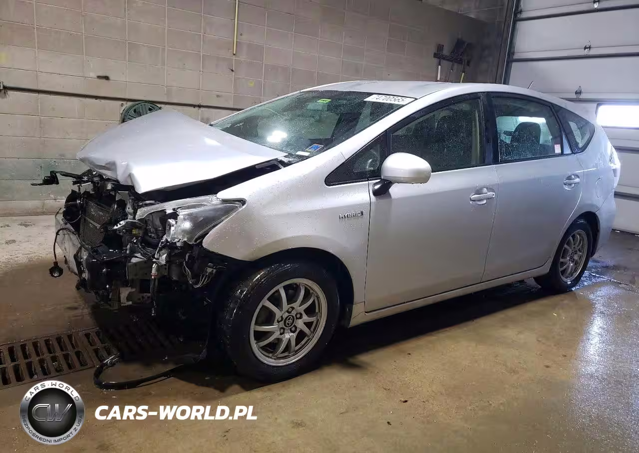 2016 Toyota Prius V
