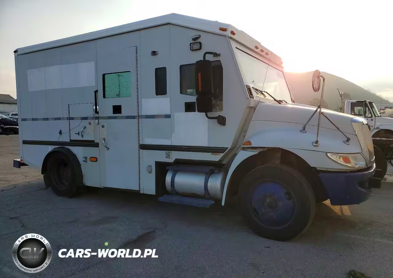 2012 INTERNATIONAL 4000 4300 LP