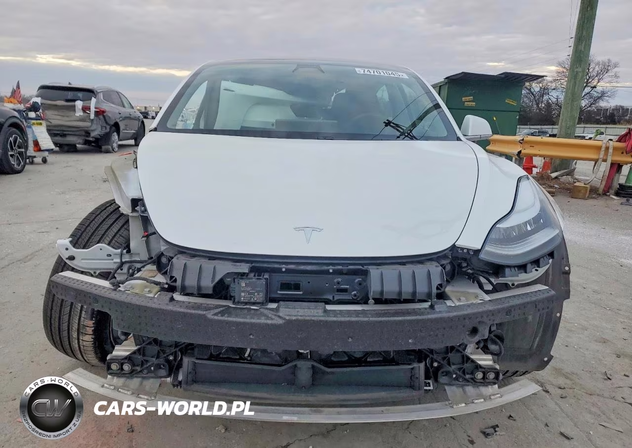 2020 Tesla Model 3 VIN:5YJ3E1EAXLF613058 - 5