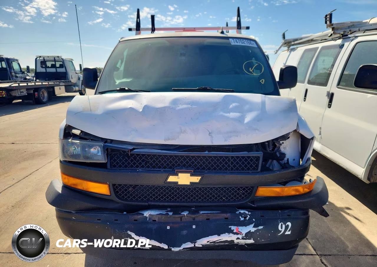 2021 Chevrolet Express G2500 VIN:1GCWGAFP4M1283695 - 5