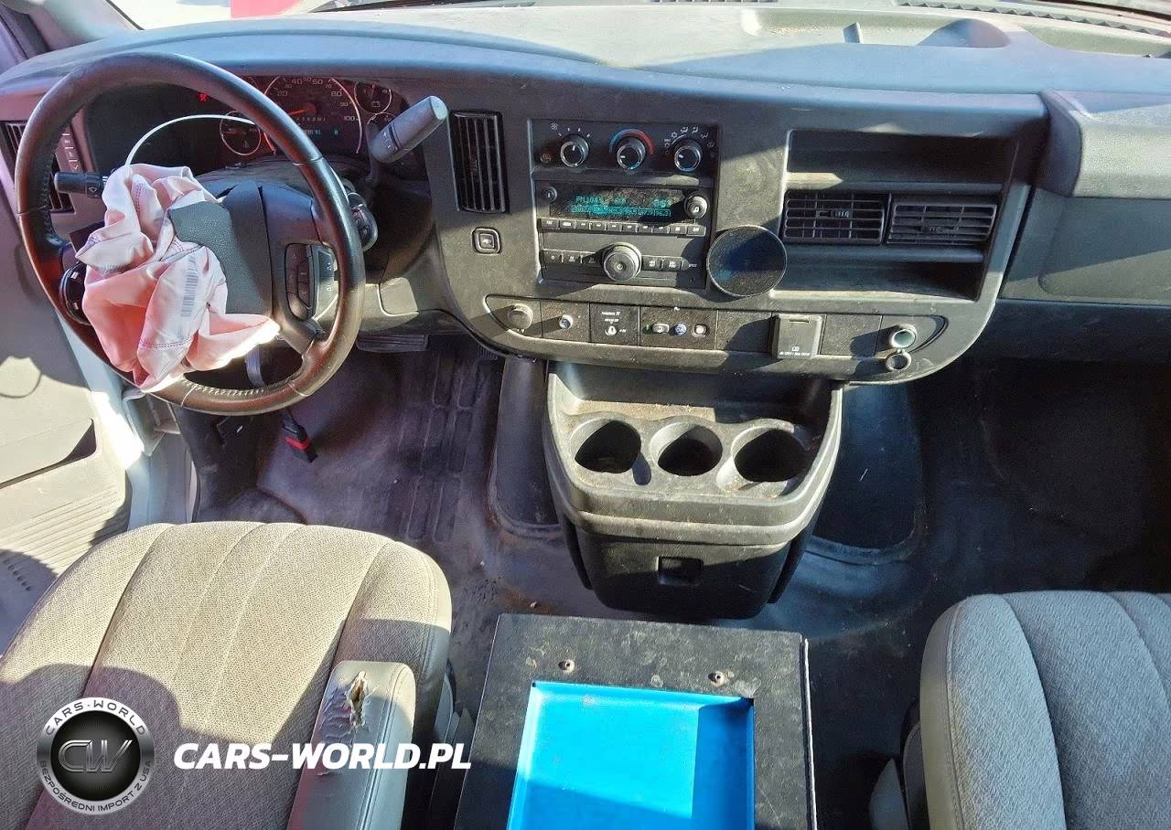 2021 Chevrolet Express G2500 VIN:1GCWGAFP4M1283695 - 8