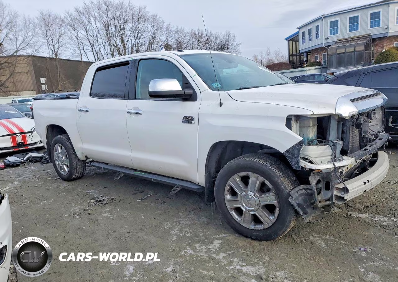 2019 Toyota Tundra 1794 Edition VIN:5TFAY5F10KX786290 - 4