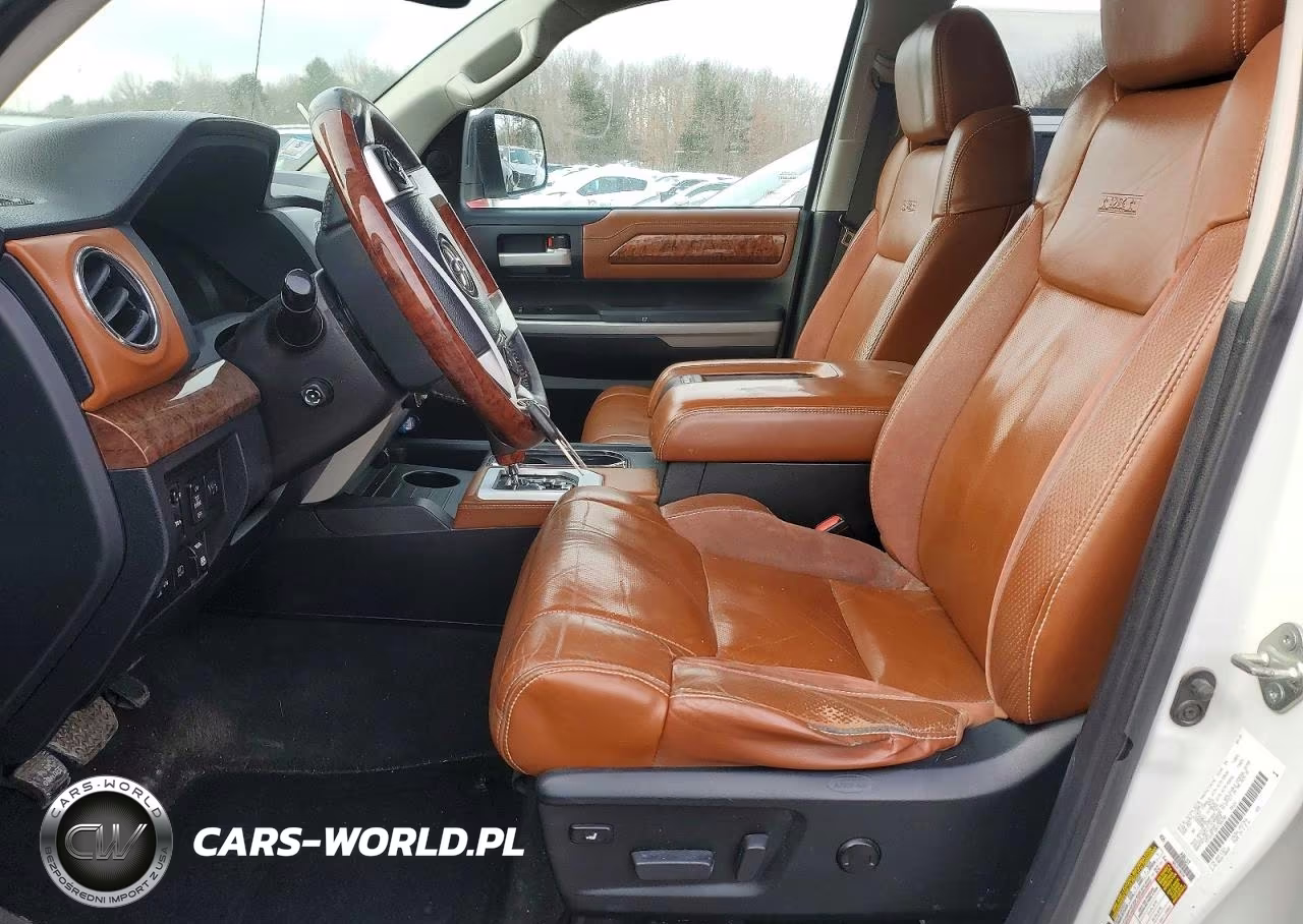 2019 Toyota Tundra 1794 Edition VIN:5TFAY5F10KX786290 - 7