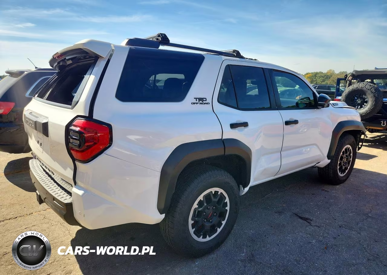 2025 Toyota 4Runner Trd Off-Road Premium Hv VIN:JTEVB5BR5S5009318 - 3