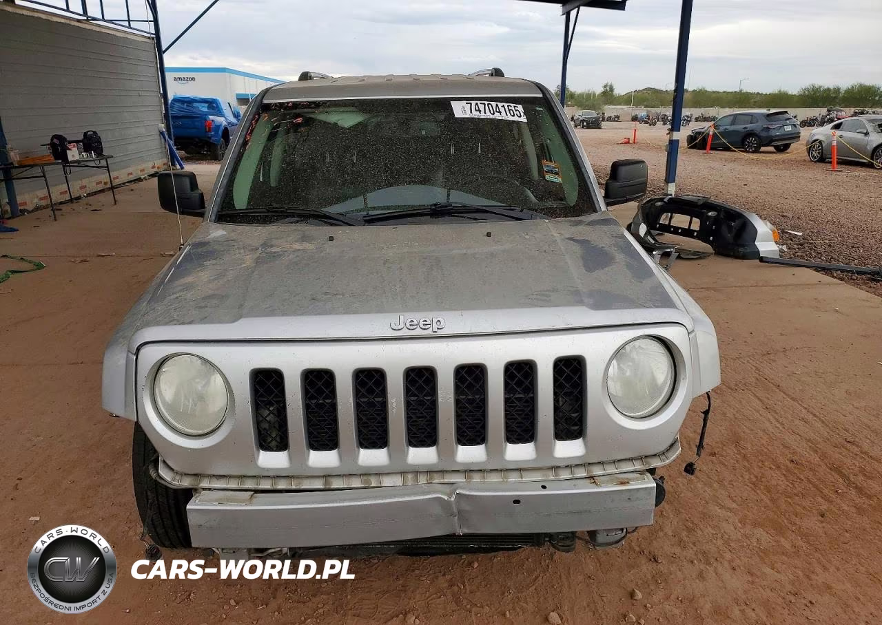 2011 Jeep Patriot Latitude VIN:1J4NT4GB6BD182417 - 5
