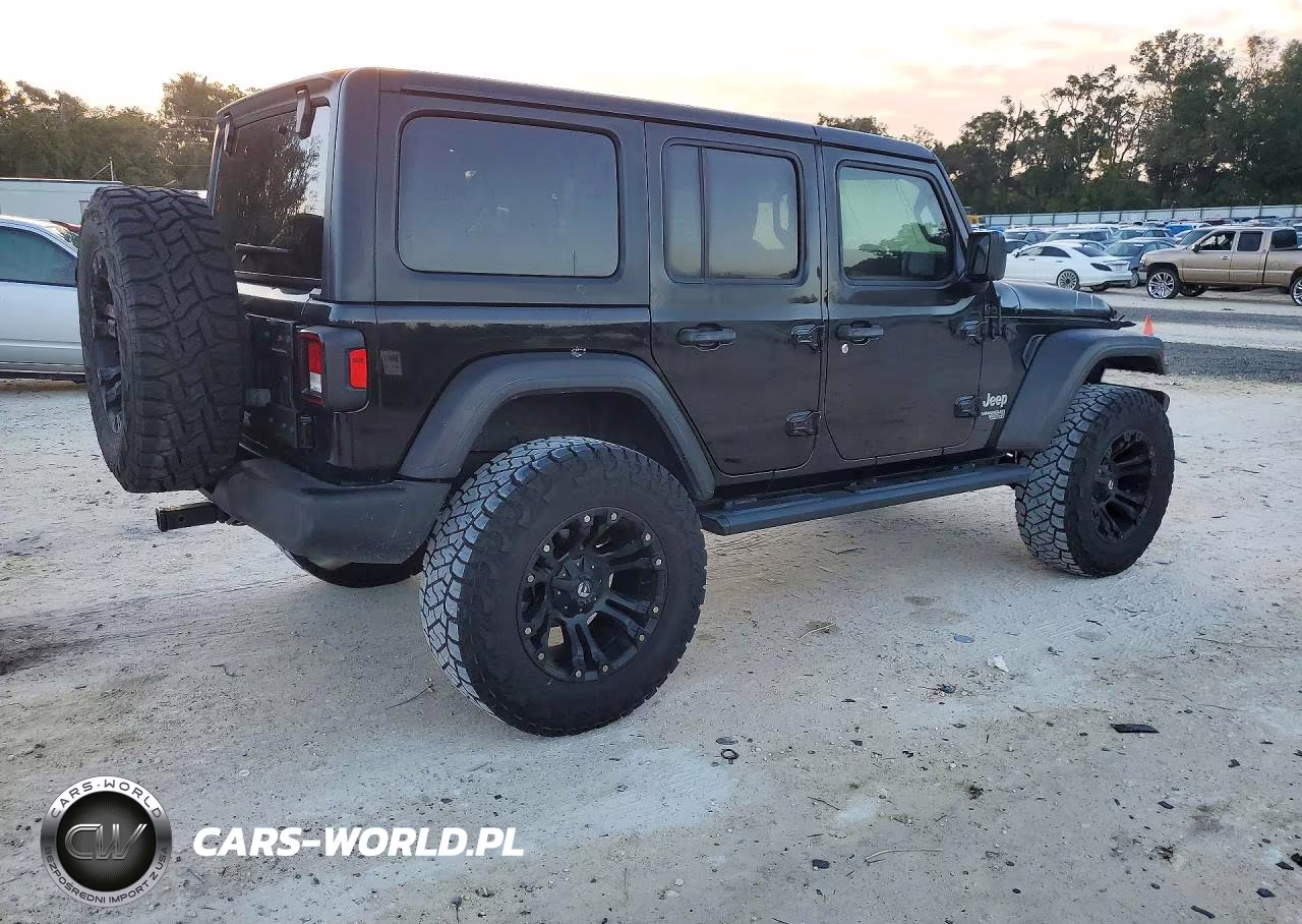 2018 Jeep Wrangler Unlimited Sport VIN:1C4HJXDG9JW320903 - 3