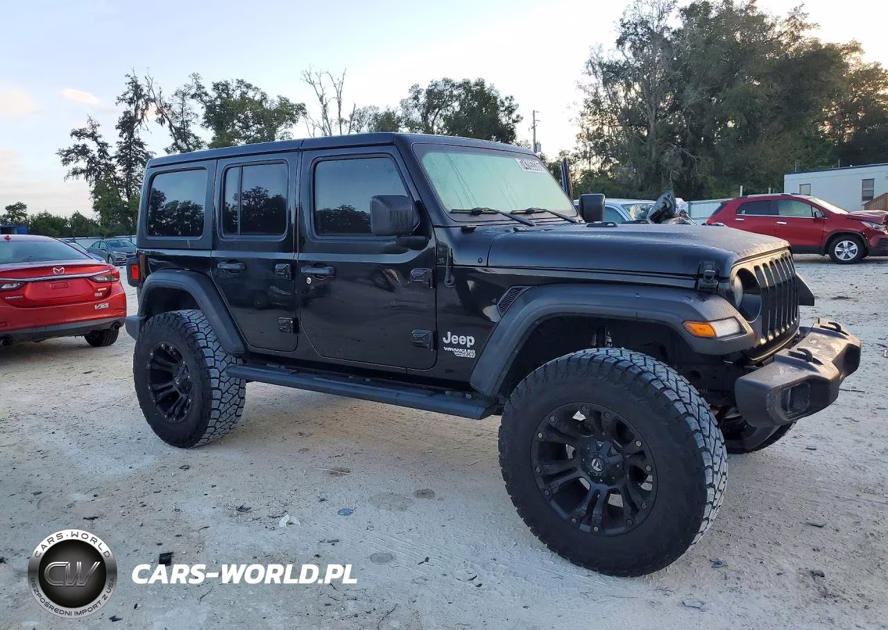 2018 Jeep Wrangler Unlimited Sport VIN:1C4HJXDG9JW320903 - 4