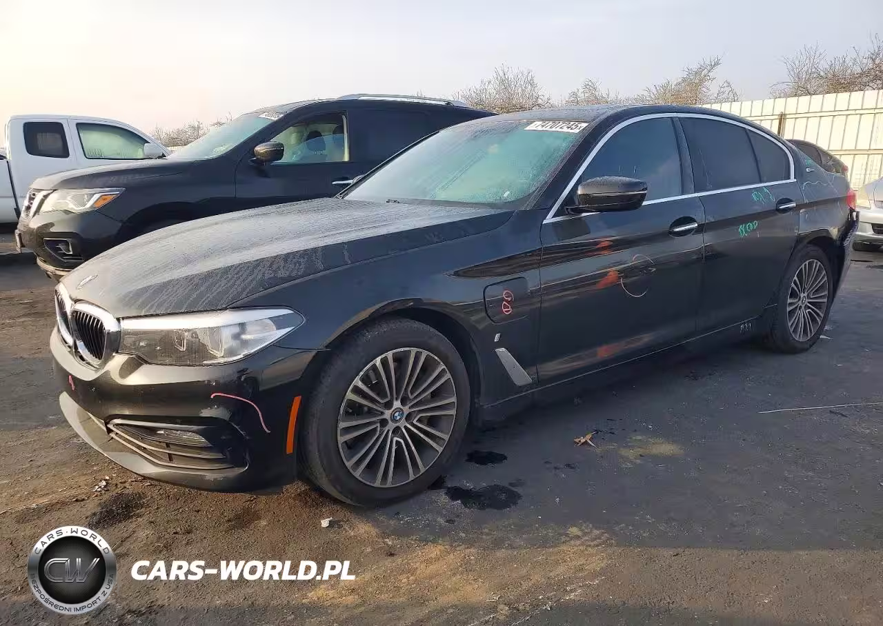 2018 BMW 530E