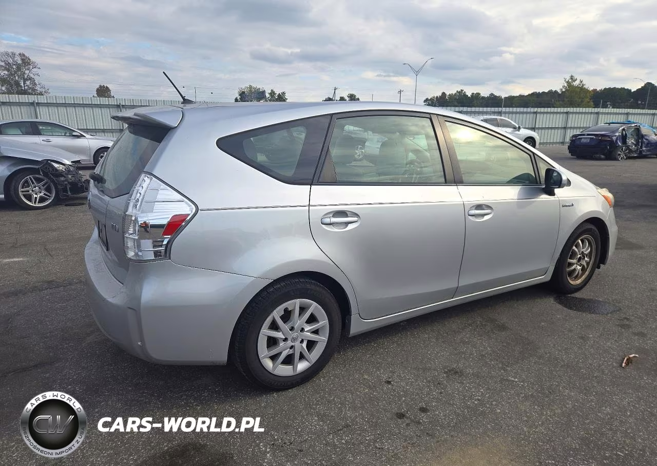 2012 Toyota Prius V Two VIN:JTDZN3EU6C3032850 - 3