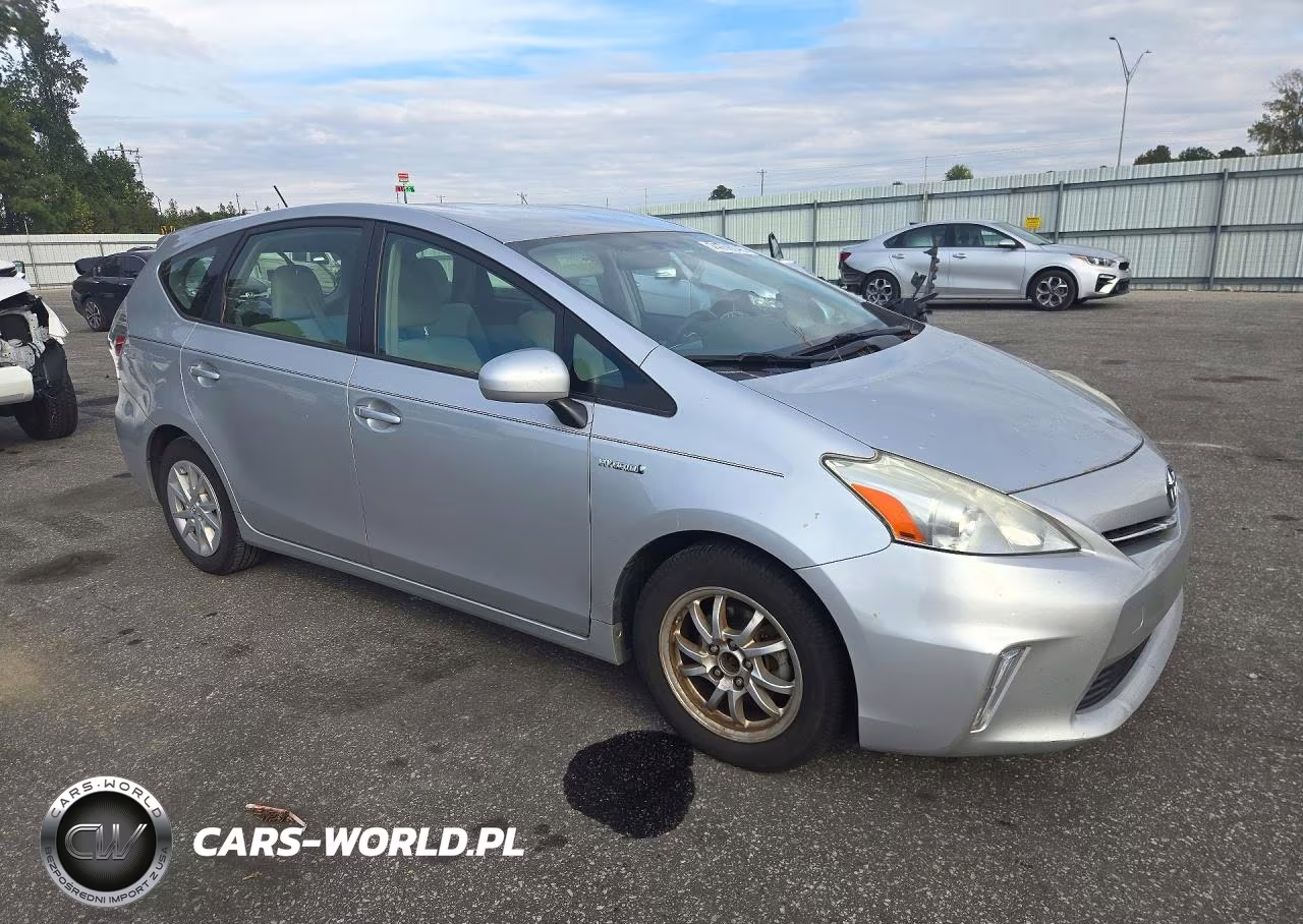 2012 Toyota Prius V Two VIN:JTDZN3EU6C3032850 - 4