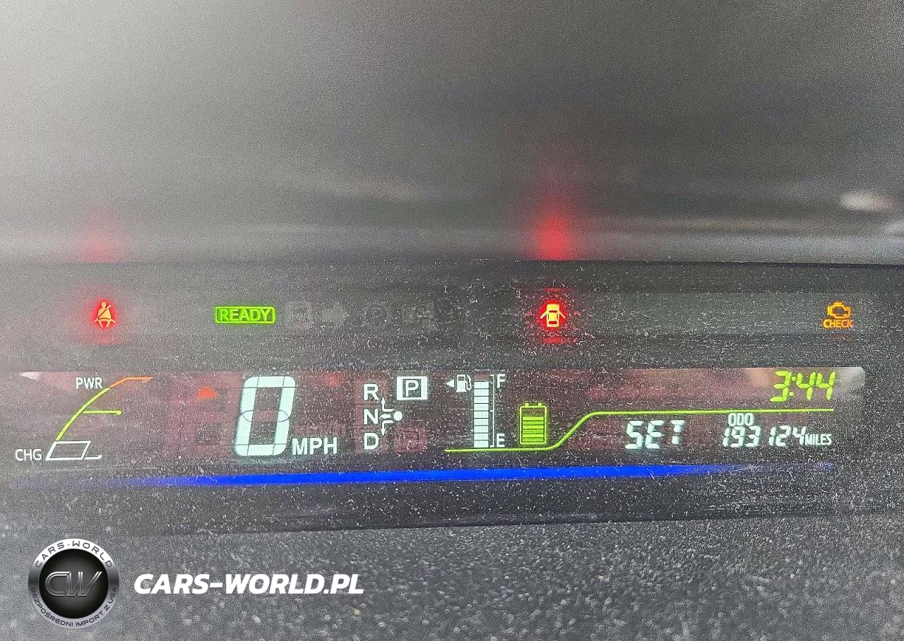 2012 Toyota Prius V Two VIN:JTDZN3EU6C3032850 - 9