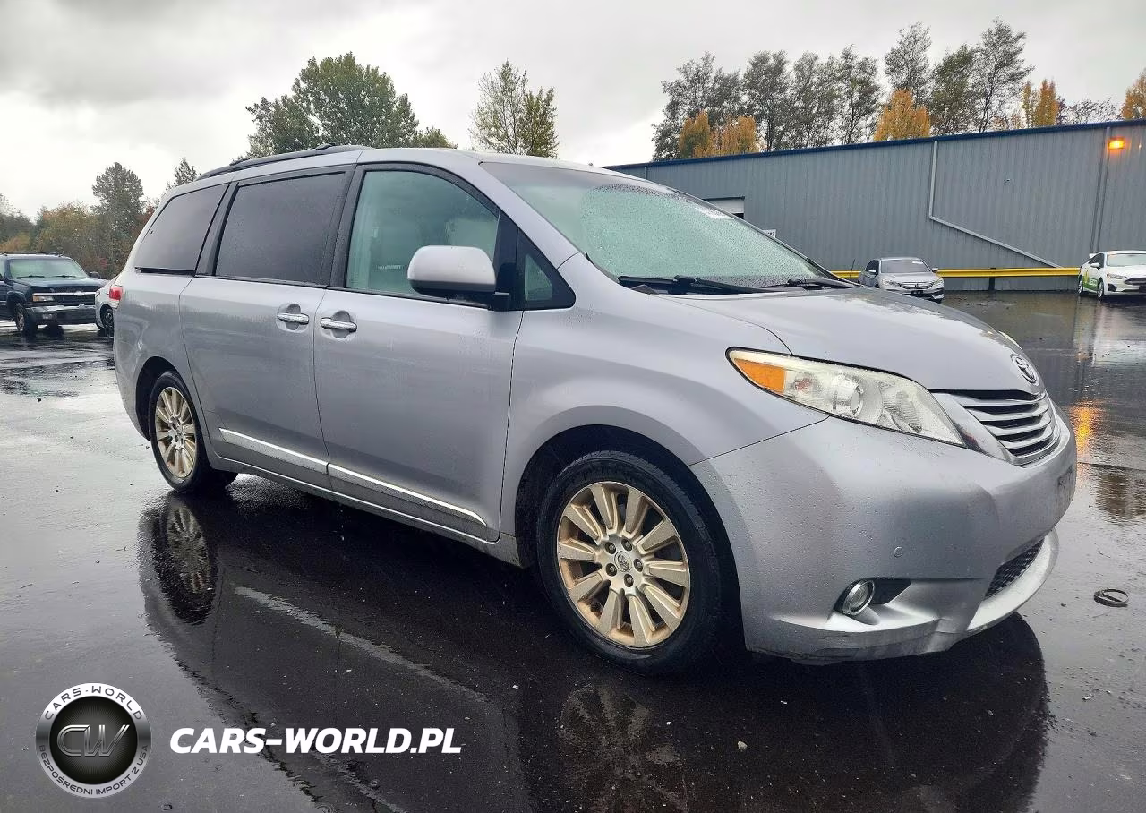 2011 Toyota Sienna Limited 7-Passenger VIN:5TDYK3DCXBS161703 - 4