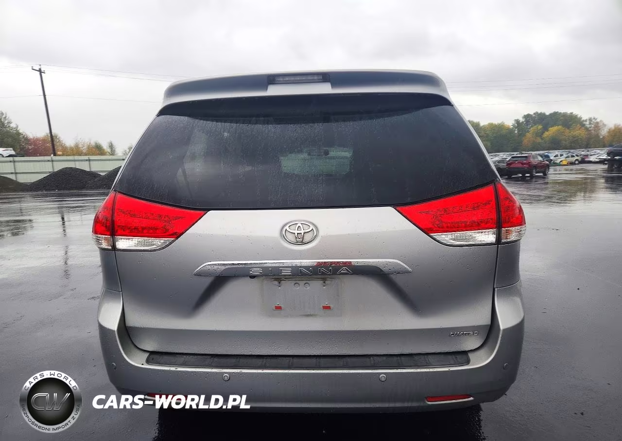 2011 Toyota Sienna Limited 7-Passenger VIN:5TDYK3DCXBS161703 - 6