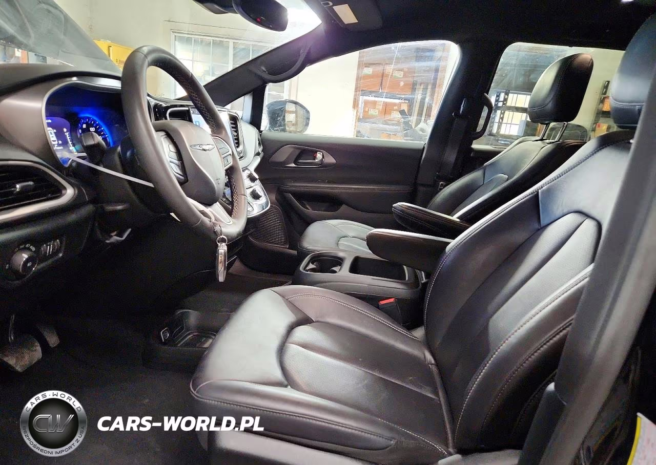 2026 Chrysler Pacifica Select VIN:2C4RC1BG8TR183348 - 7