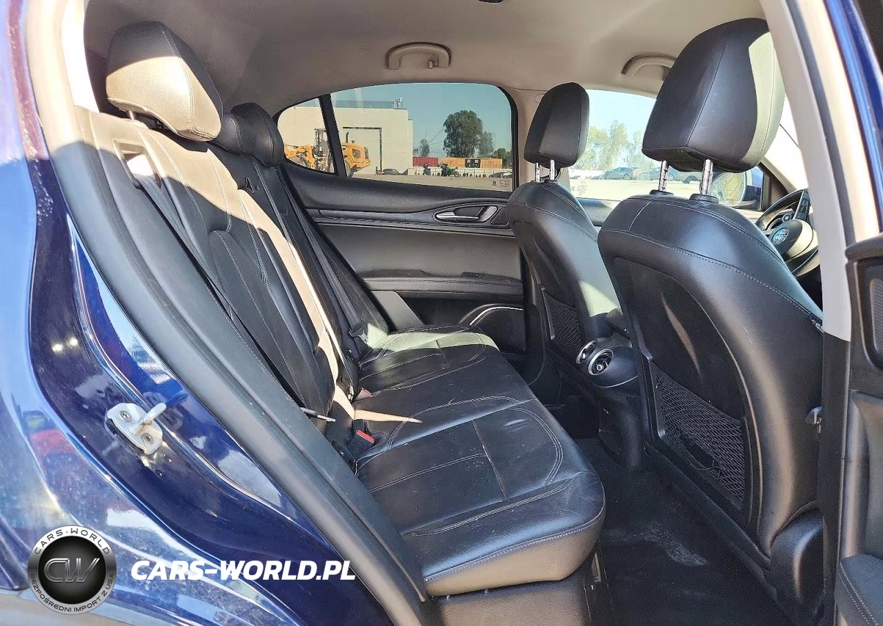 2018 Alfa Romeo Stelvio Awd VIN:ZASFAKAN7J7B85550 - 11