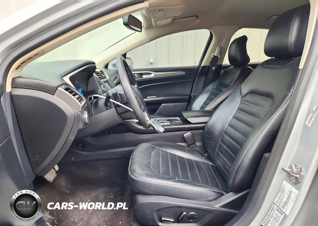 2017 Ford Fusion Se VIN:3FA6P0H92HR130520 - 7
