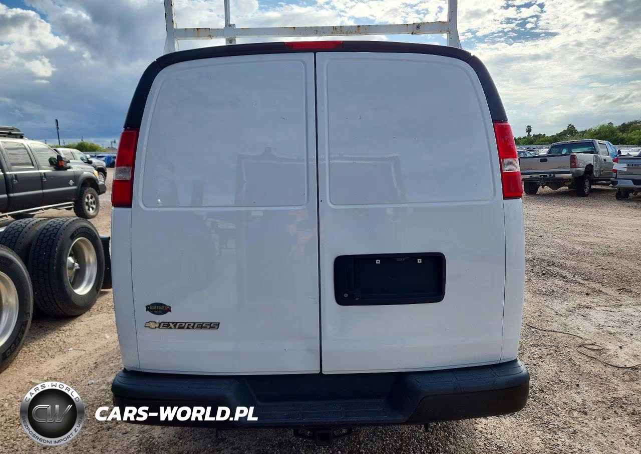 2021 Chevrolet Express G2500 VIN:1GCWGAFP4M1177134 - 6