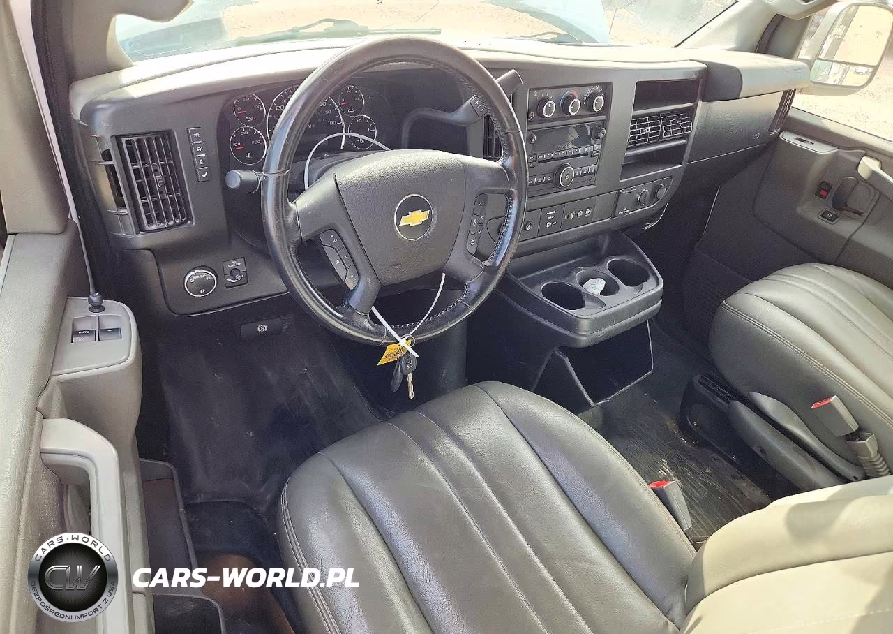 2021 Chevrolet Express G2500 VIN:1GCWGAFP4M1177134 - 8