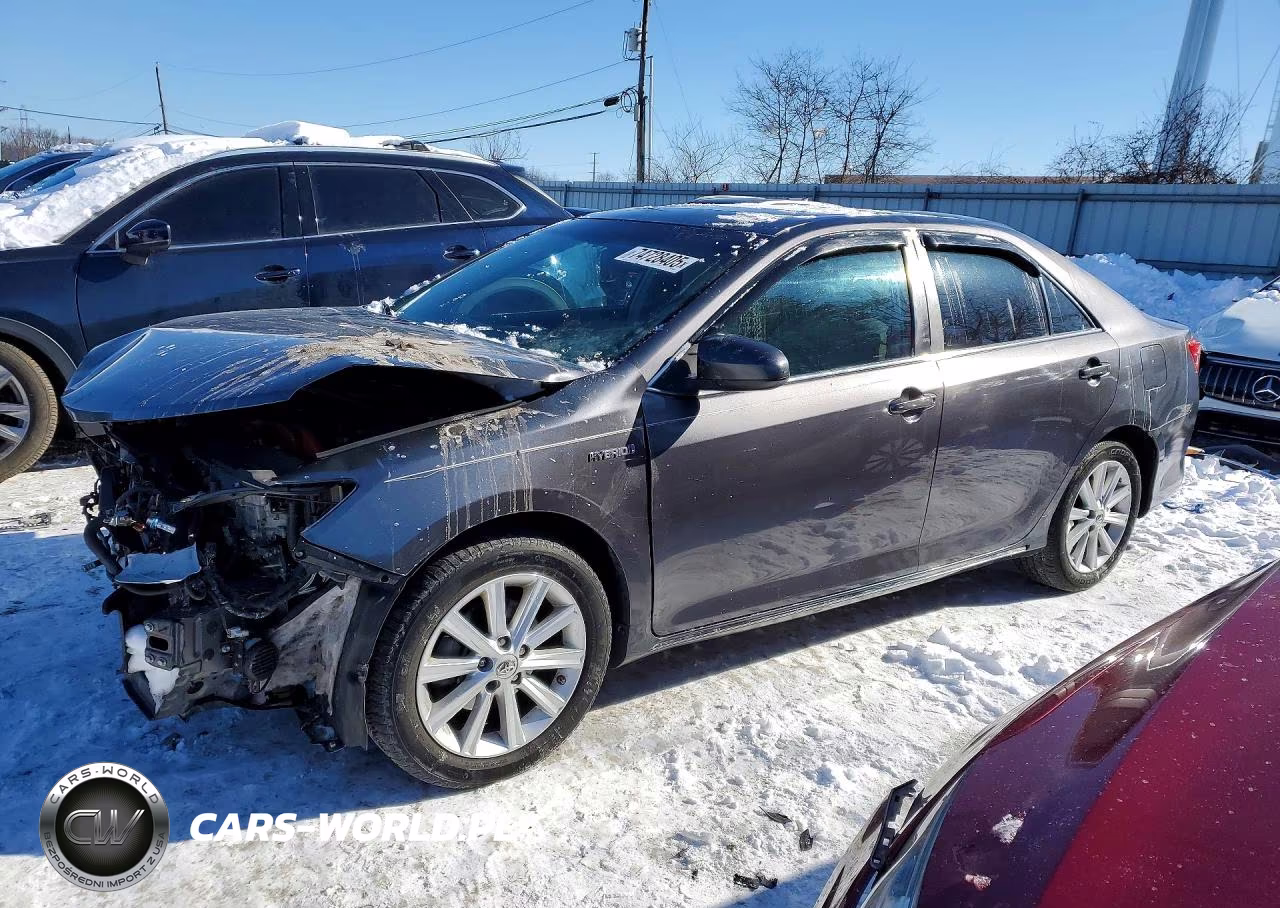 2013 Toyota Camry Hybrid