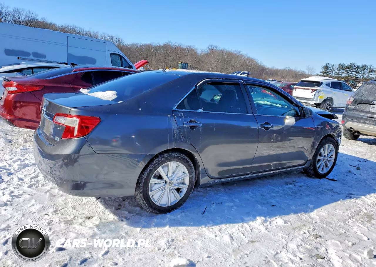 2013 Toyota Camry Hybrid VIN:4T1BD1FK6DU088493 - 3