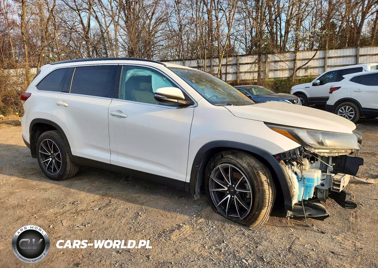 2019 Toyota Highlander Se VIN:5TDJZRFH8KS944446 - 4