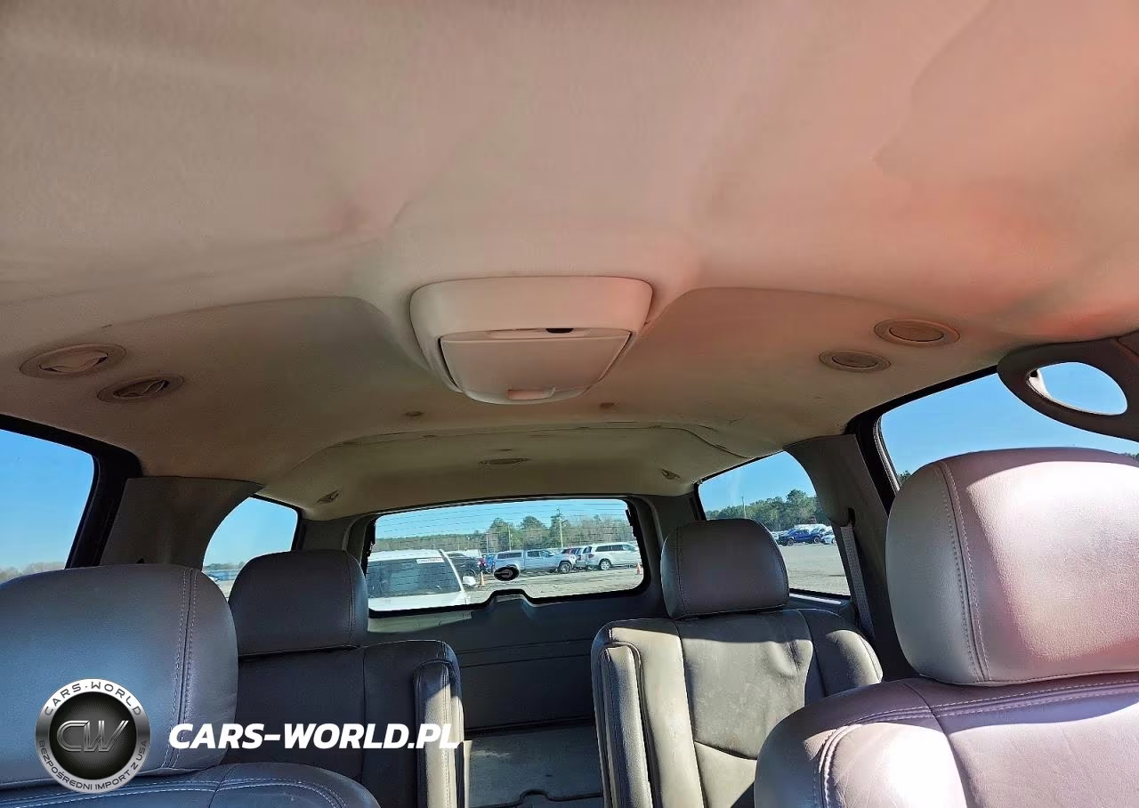 2004 Chevrolet Suburban C1500 VIN:3GNEC16Z44G118912 - 10
