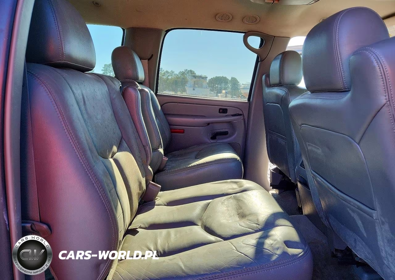 2004 Chevrolet Suburban C1500 VIN:3GNEC16Z44G118912 - 11