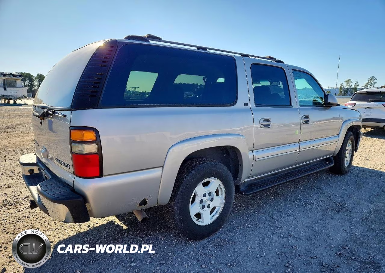 2004 Chevrolet Suburban C1500 VIN:3GNEC16Z44G118912 - 3
