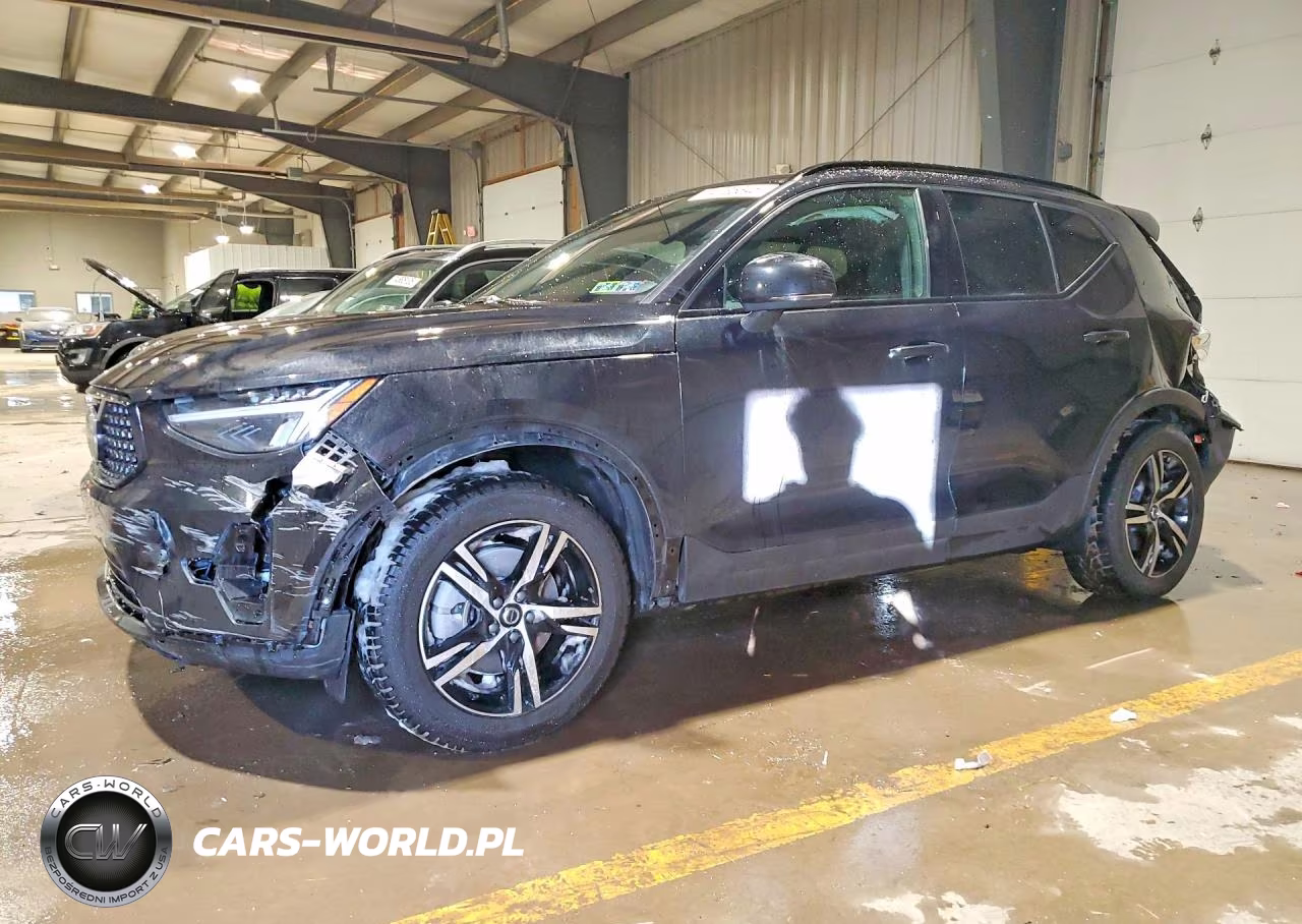 2024 Volvo Xc40 Core