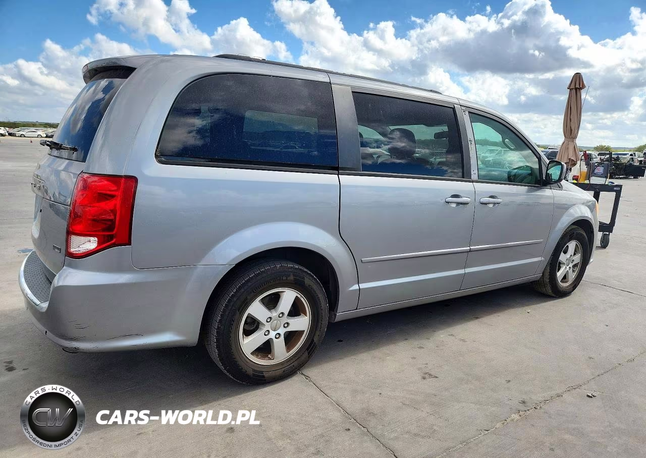 2013 Dodge Grand Caravan Sxt VIN:2C4RDGCG5DR669356 - 3