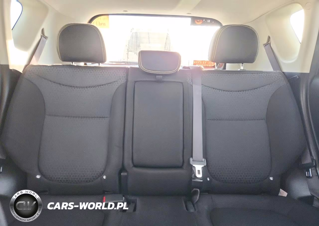 2016 Kia Soul + VIN:KNDJP3A54G7821003 - 10