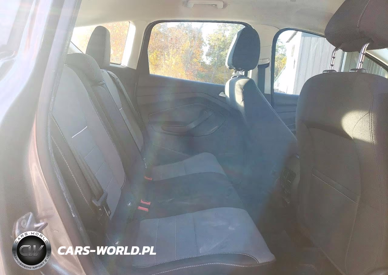 2013 Ford C-Max Se VIN:1FADP5AU3DL536723 - 10