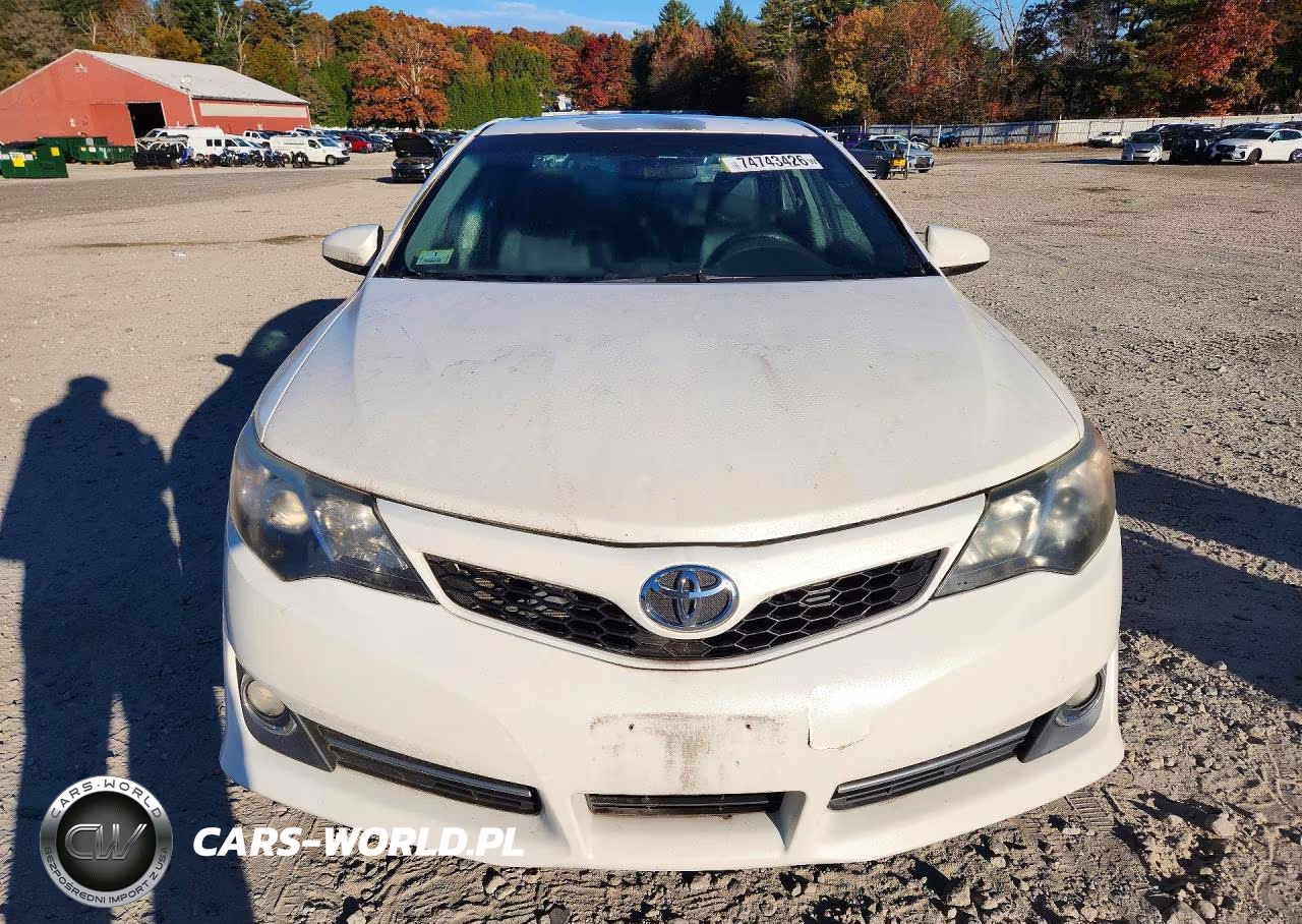 2014 Toyota Camry Se VIN:4T1BF1FK3EU429943 - 5