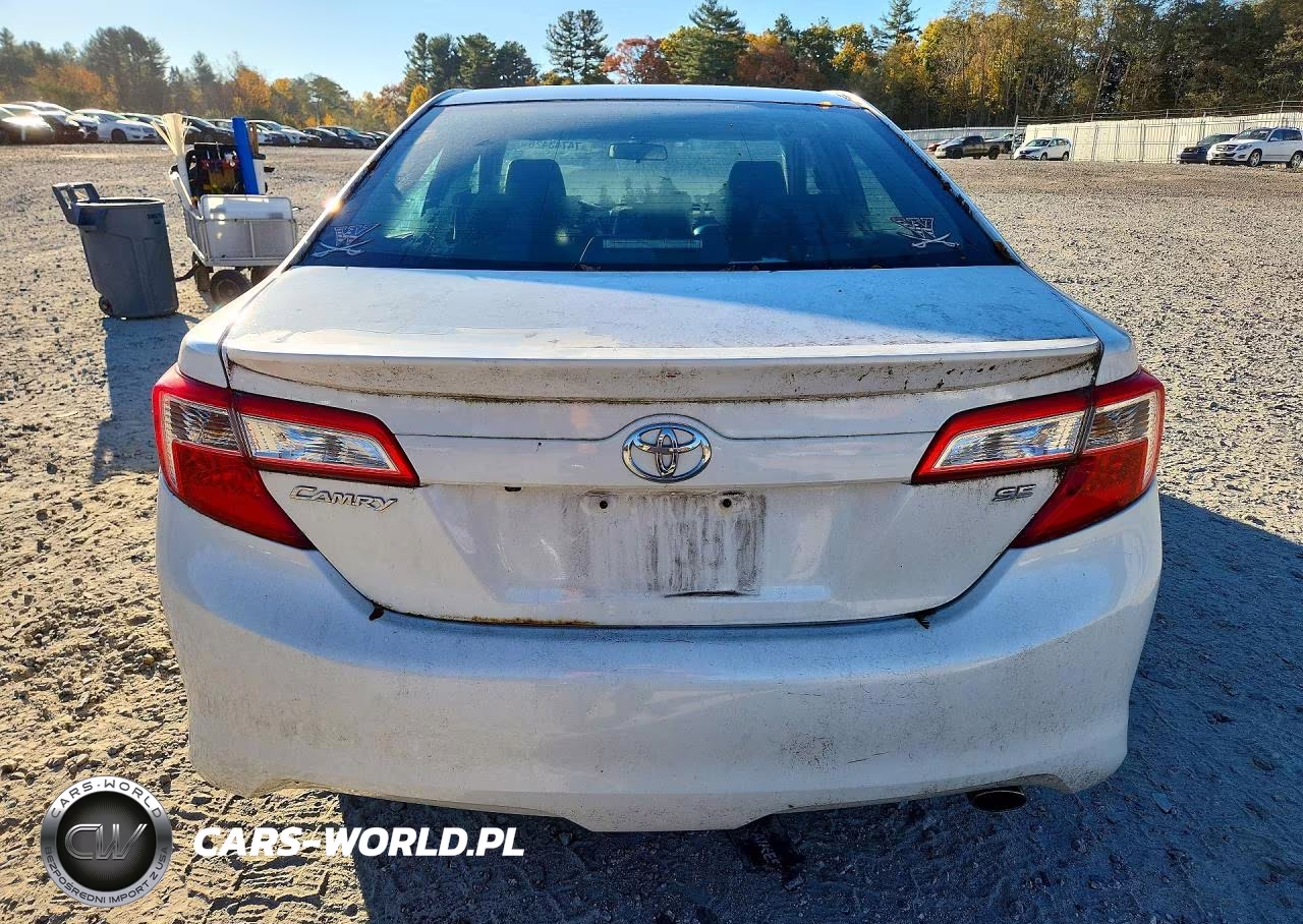 2014 Toyota Camry Se VIN:4T1BF1FK3EU429943 - 6
