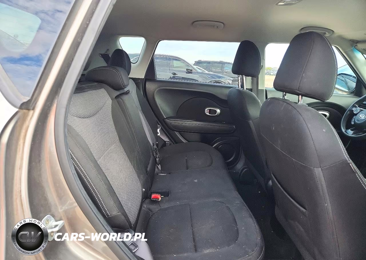 2018 Kia Soul + VIN:KNDJP3A59J7560281 - 10