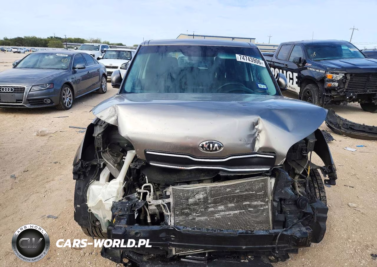 2018 Kia Soul + VIN:KNDJP3A59J7560281 - 5