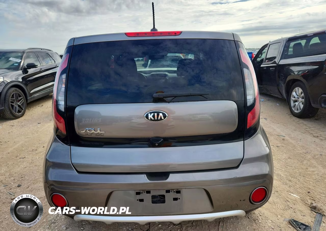 2018 Kia Soul + VIN:KNDJP3A59J7560281 - 6